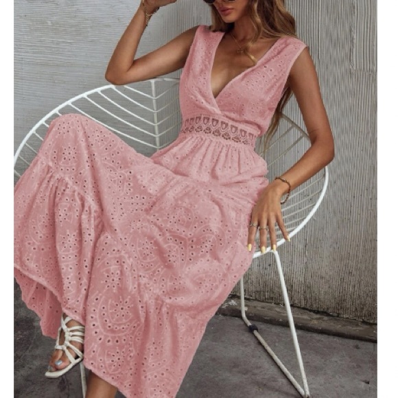 Boho green  lace insert V neck ruffle hem maxi dress - Picture 3 of 16